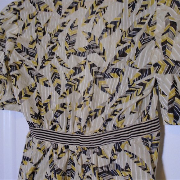 BCBGMaxAzria Sheer Feather Print Belted Blouse Top - Picture 8 of 10